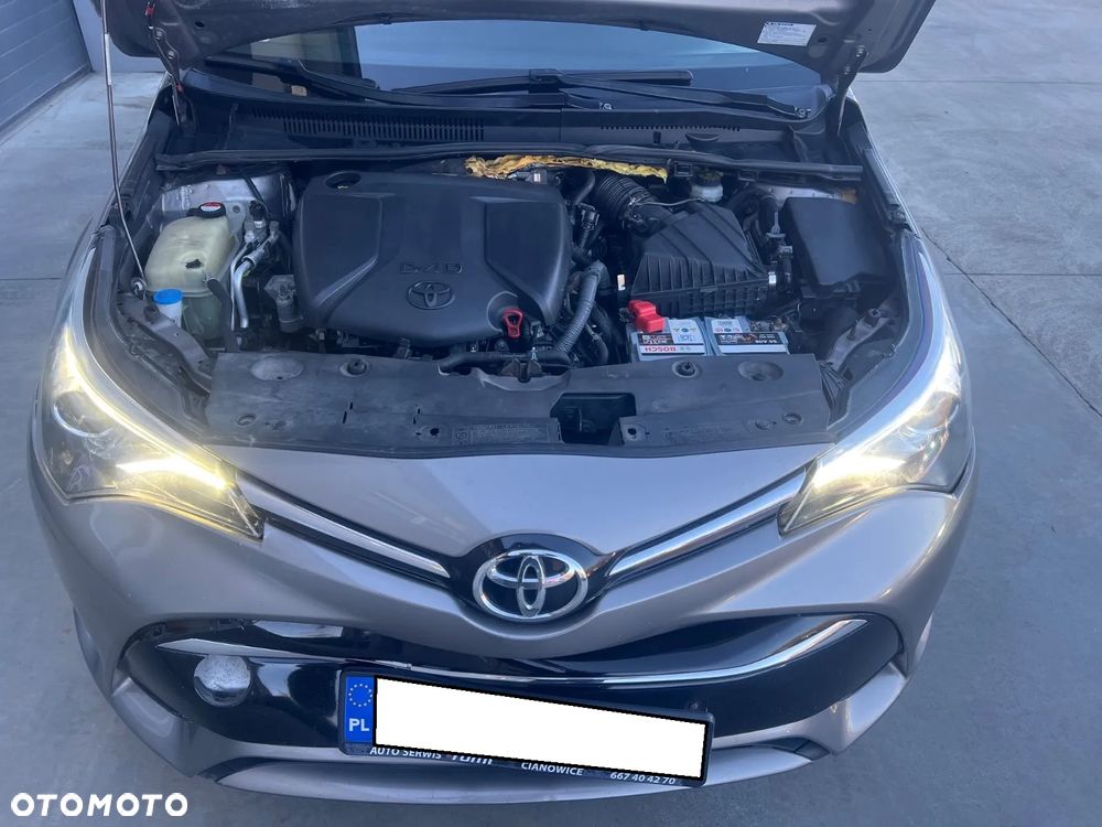 Toyota Avensis 2.0 D-4D Active Business - 9