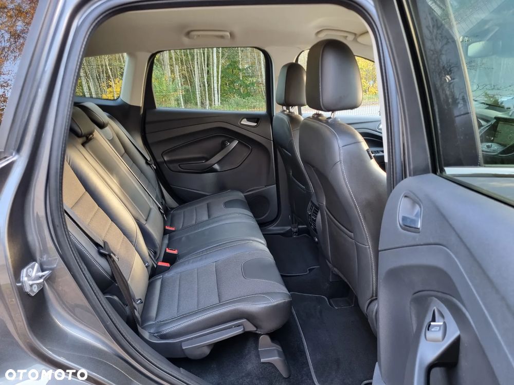 Ford Kuga 1.5 EcoBoost 2x4 Titanium - 23