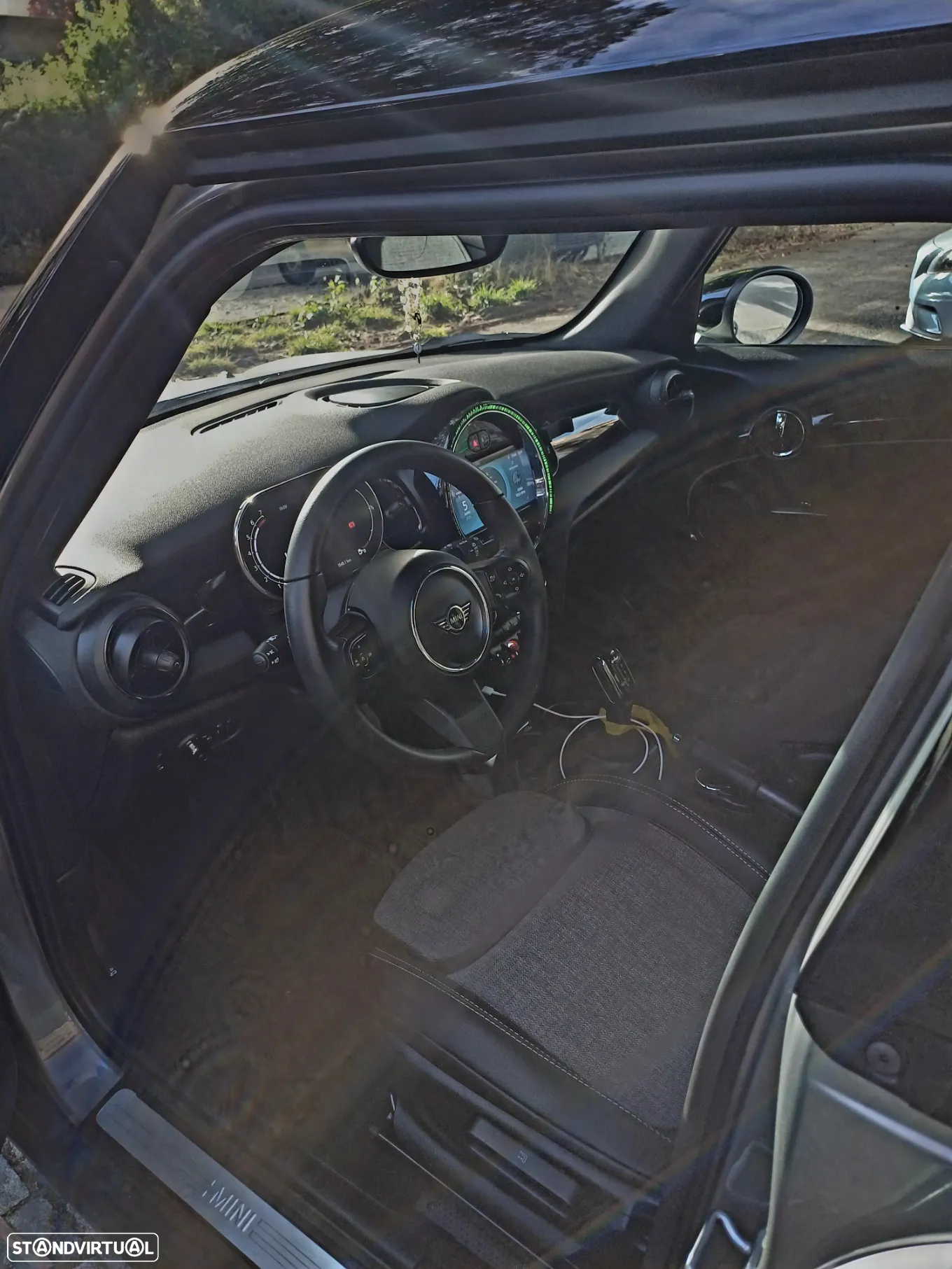 MINI 5 Portas Cooper Classic Auto - 10