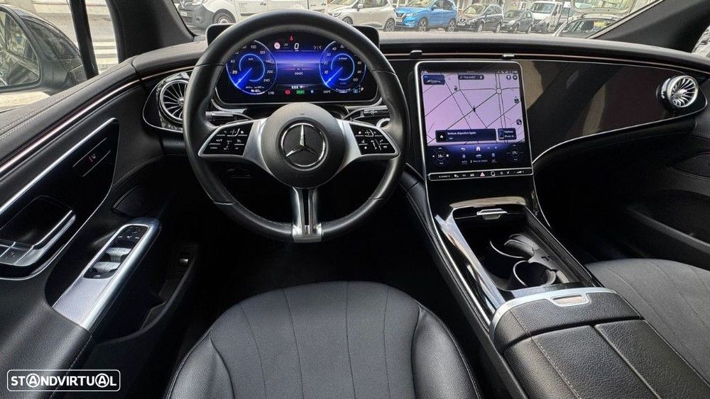 Mercedes-Benz EQE - 11