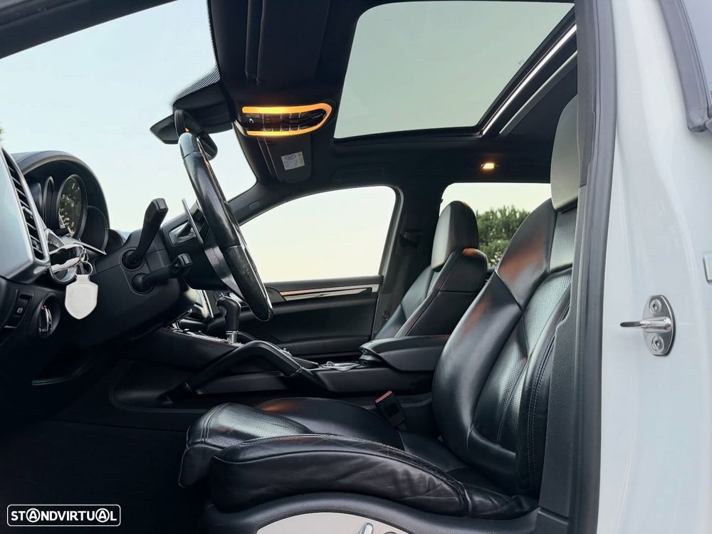 Porsche Cayenne S Tiptronic S - 9