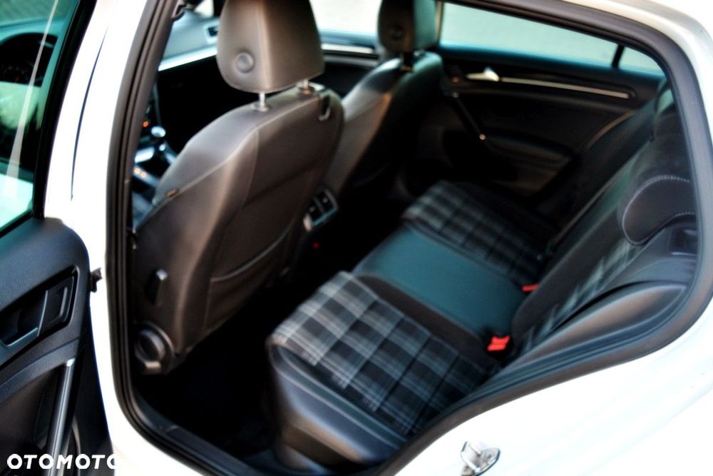 Volkswagen Golf GTD BlueMotion Technology - 26