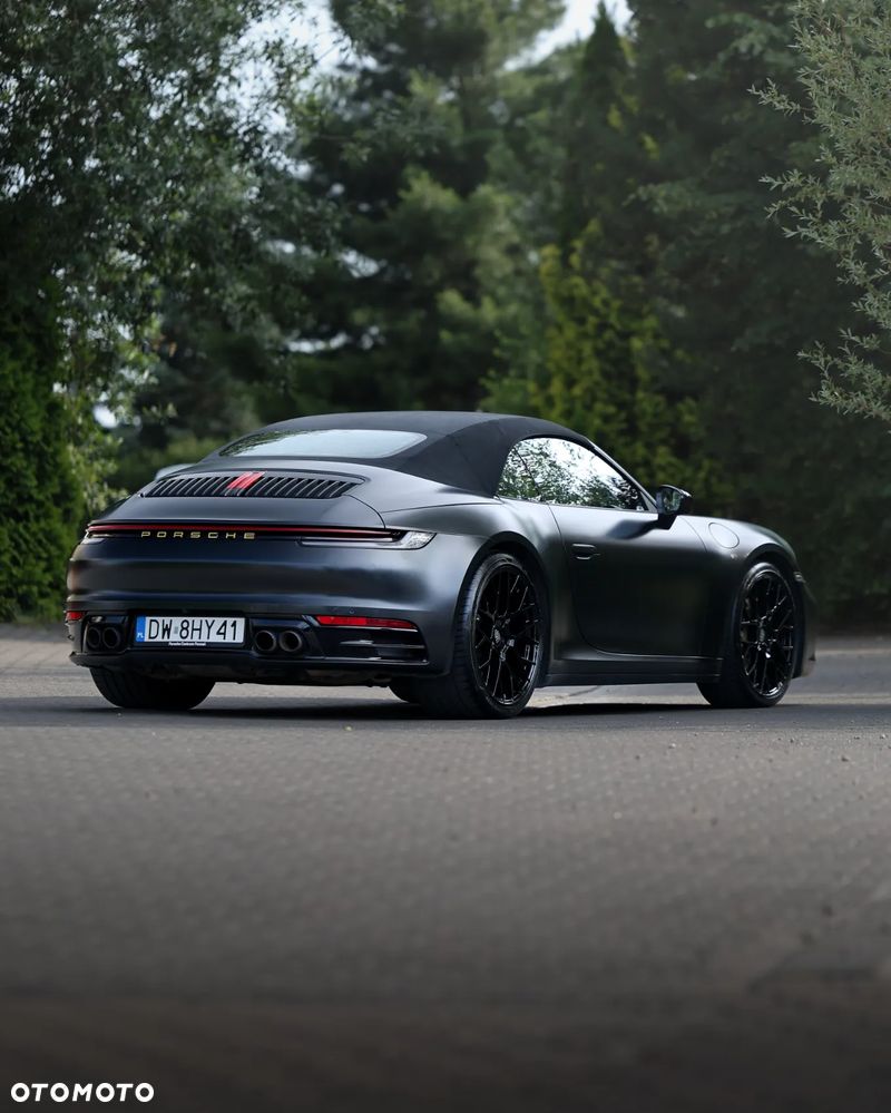 Porsche 911 Carrera 4 Cabrio - 9