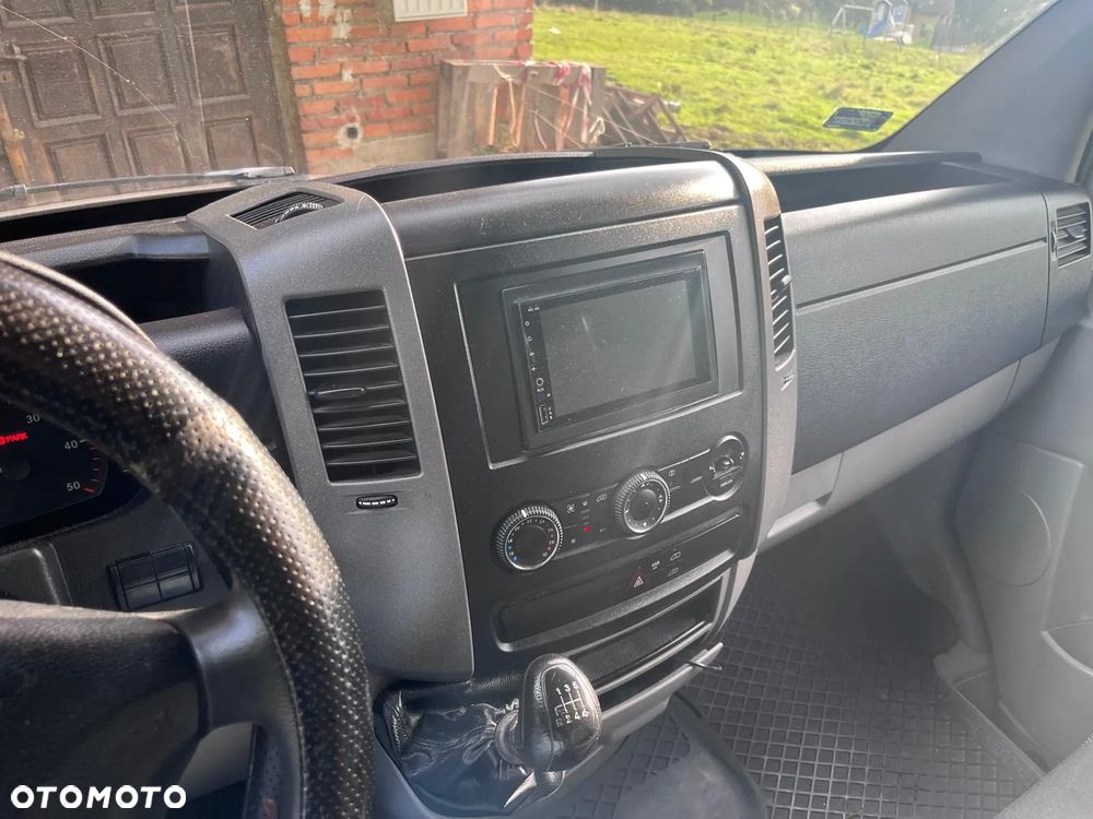 Mercedes-Benz Sprinter - 6