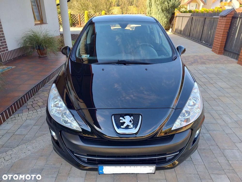 Peugeot 308 - 1