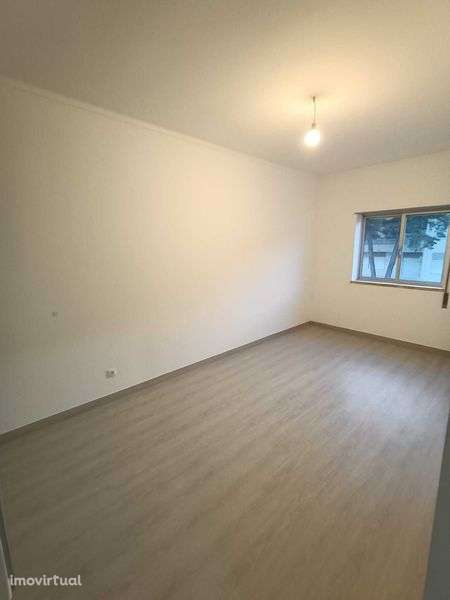 Aluga-se T3 no centro do Fundao - Grande imagem: 2/10