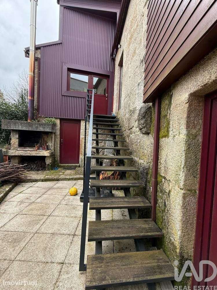 Casa / Villa T4 em Vouzela e Paços de Vilharigues de 198 m2 - Grande imagem: 4/18