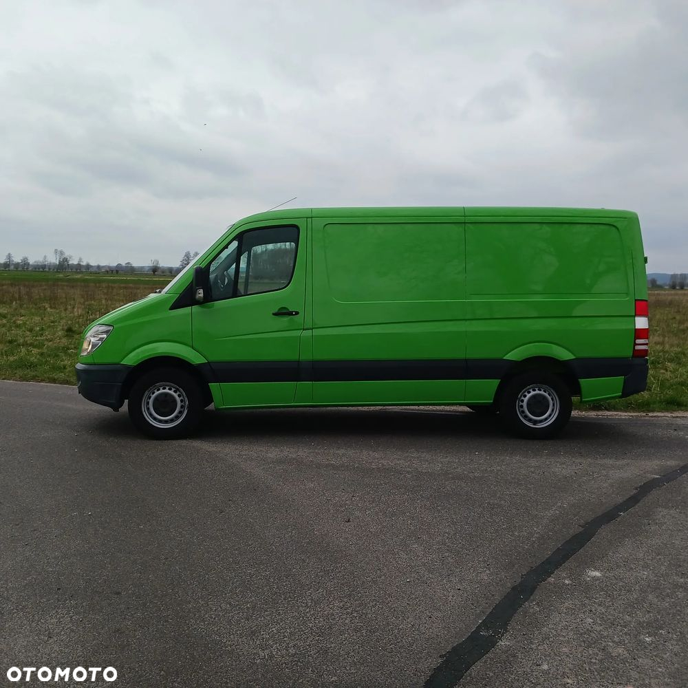 Mercedes-Benz Sprinter - 4