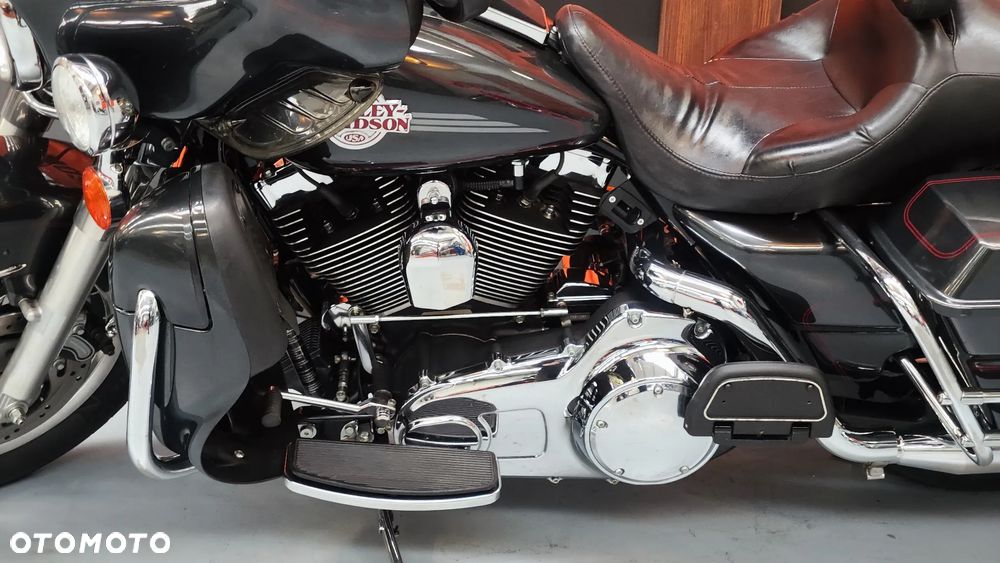 Harley-Davidson Touring Ultra Limited - 23