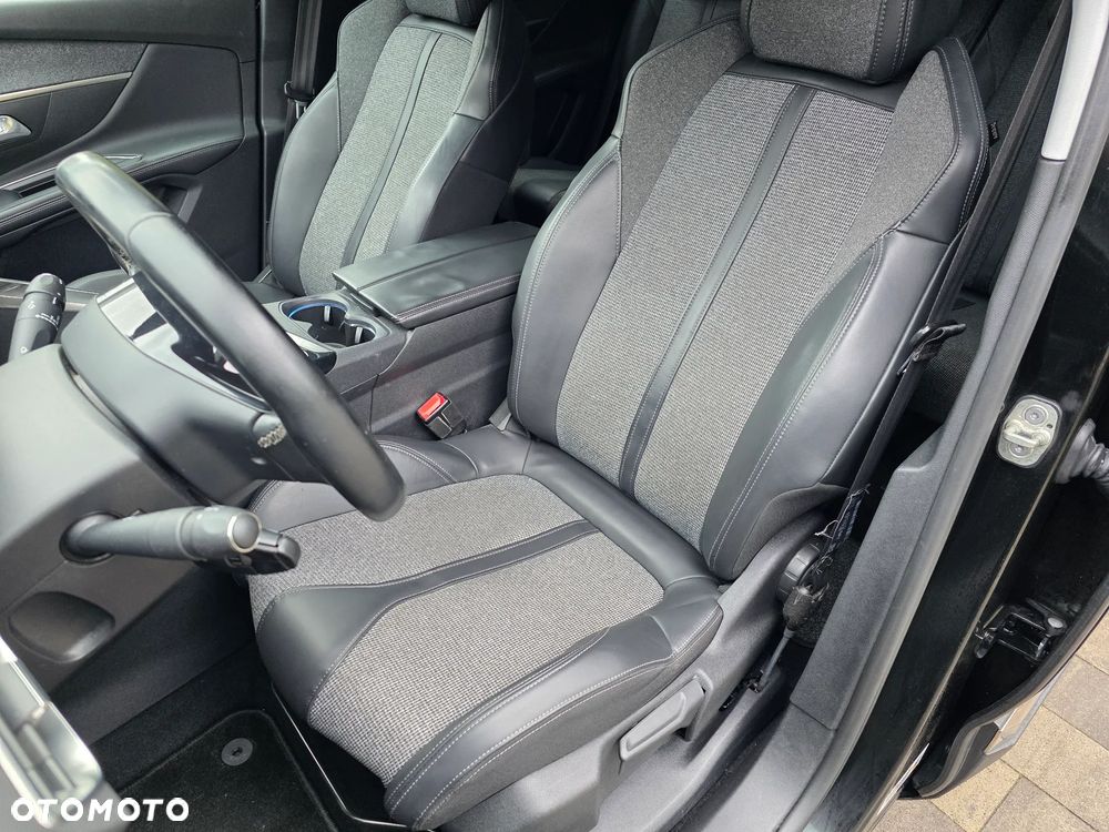 Peugeot 5008 HDI 115 Allure - 16