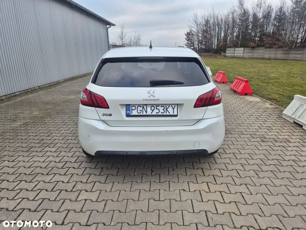 Peugeot 308 - 6
