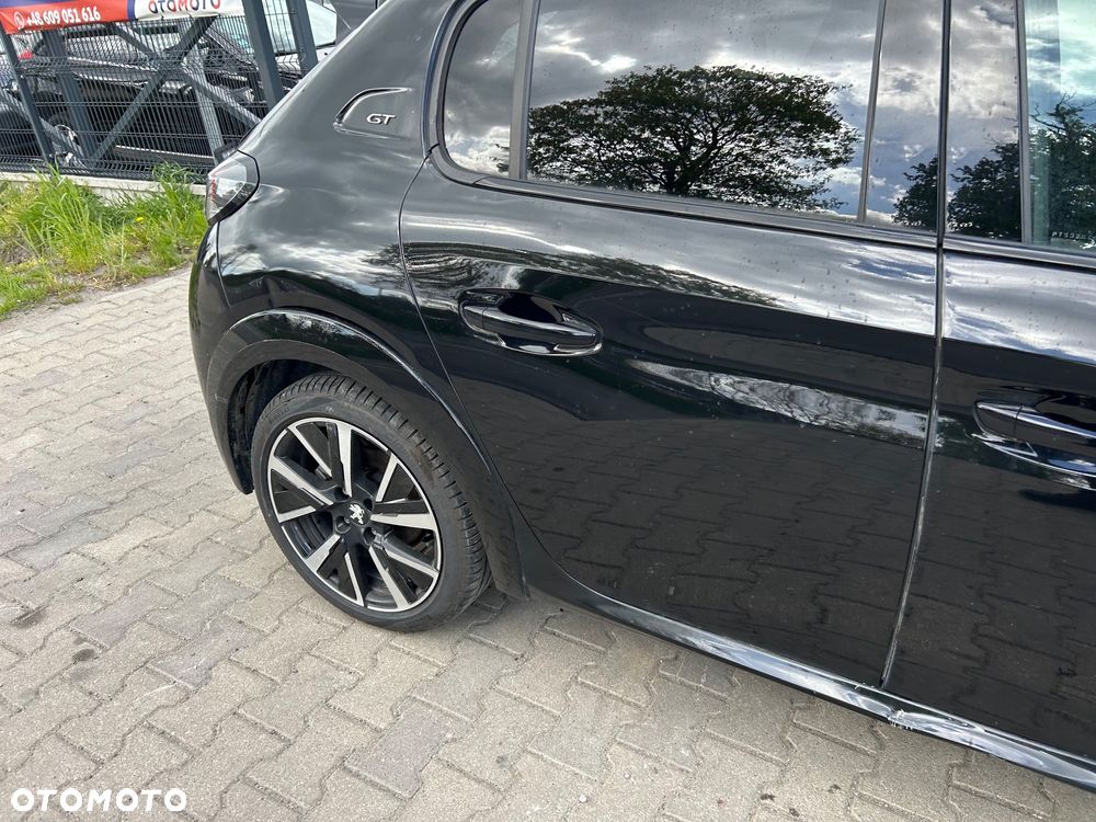 Peugeot 208 PureTech 100 EAT8 GT - 29