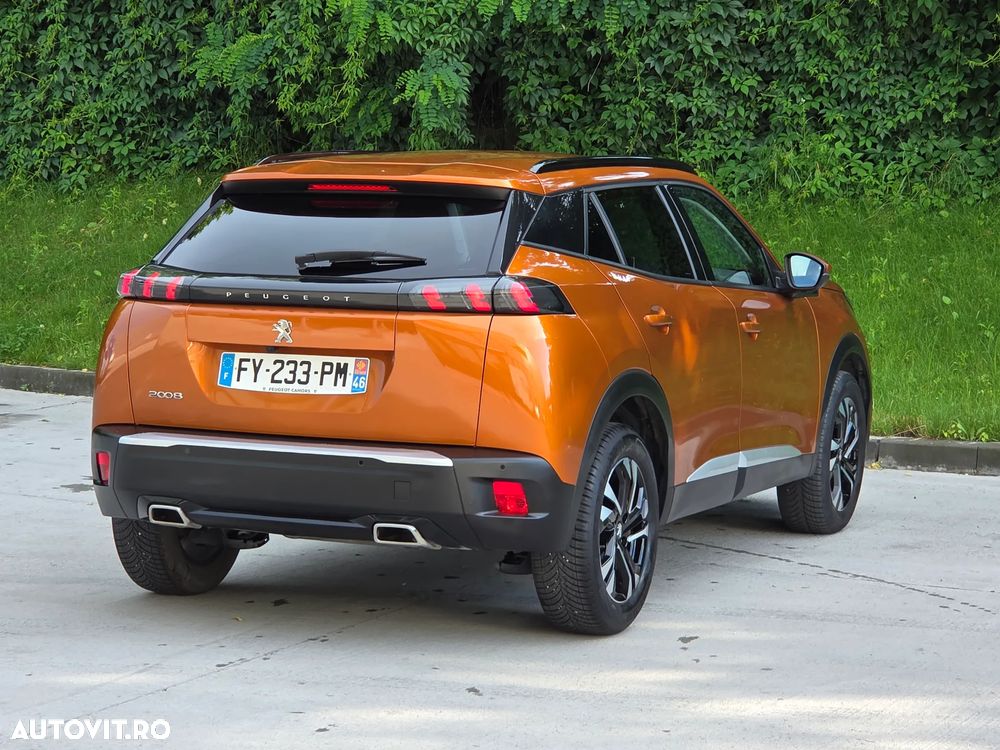 Peugeot 2008 PureTech 130 Allure Pack - 3