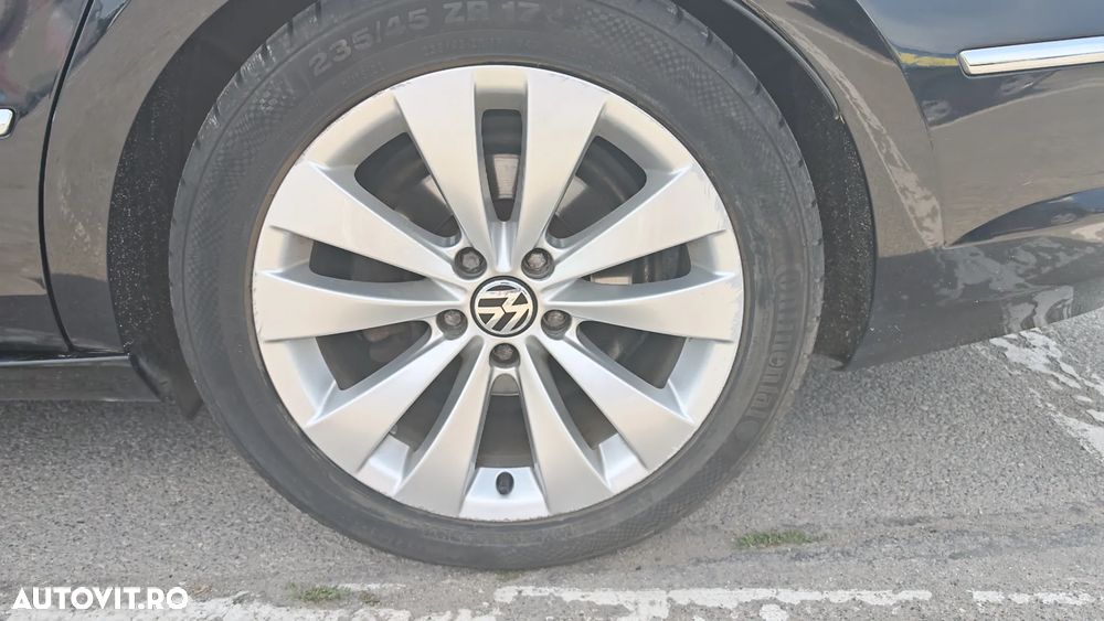 Volkswagen Passat - 14