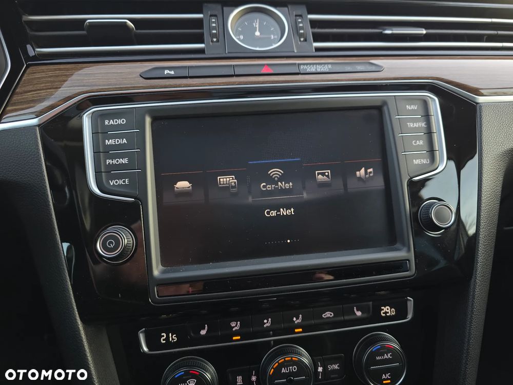 Volkswagen Passat 2.0 TDI Bi-Turbo BMT 4Mot Highline DSG - 19