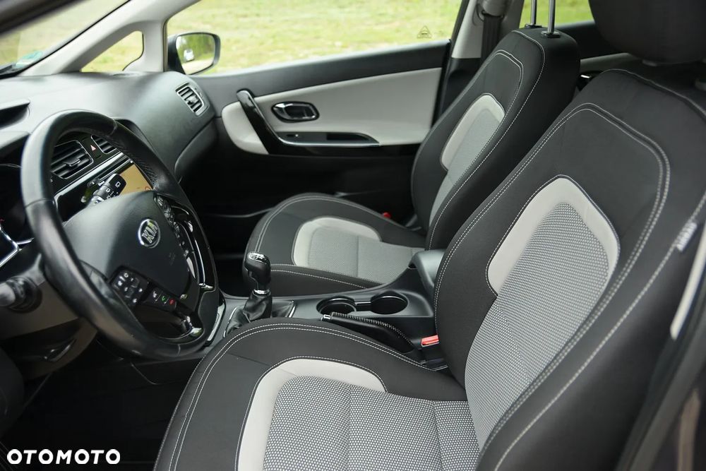 Kia Ceed 1.6 CRDi 136 ISG Dream Team Edition - 25