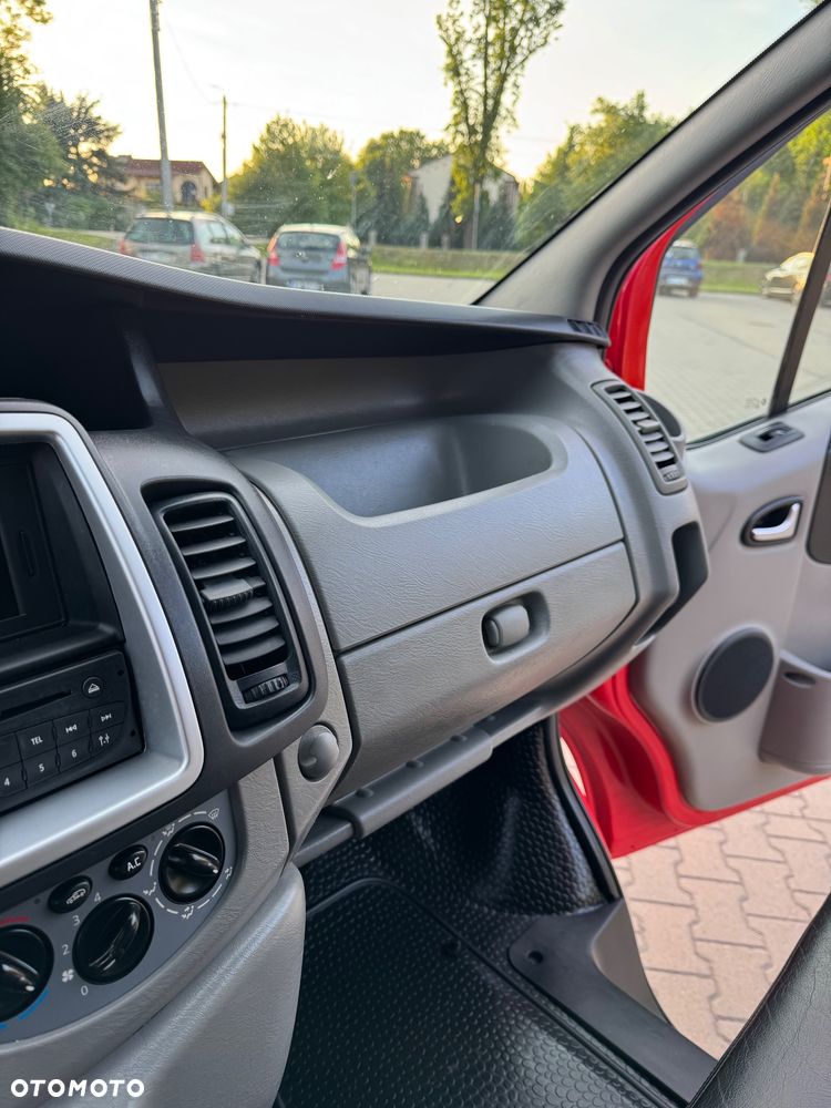 Opel Vivaro - 35