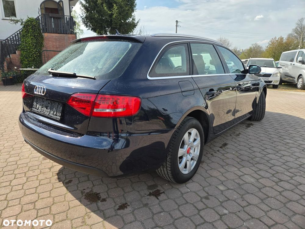 Audi A4 Avant 2.0 TDI DPF Attraction - 4