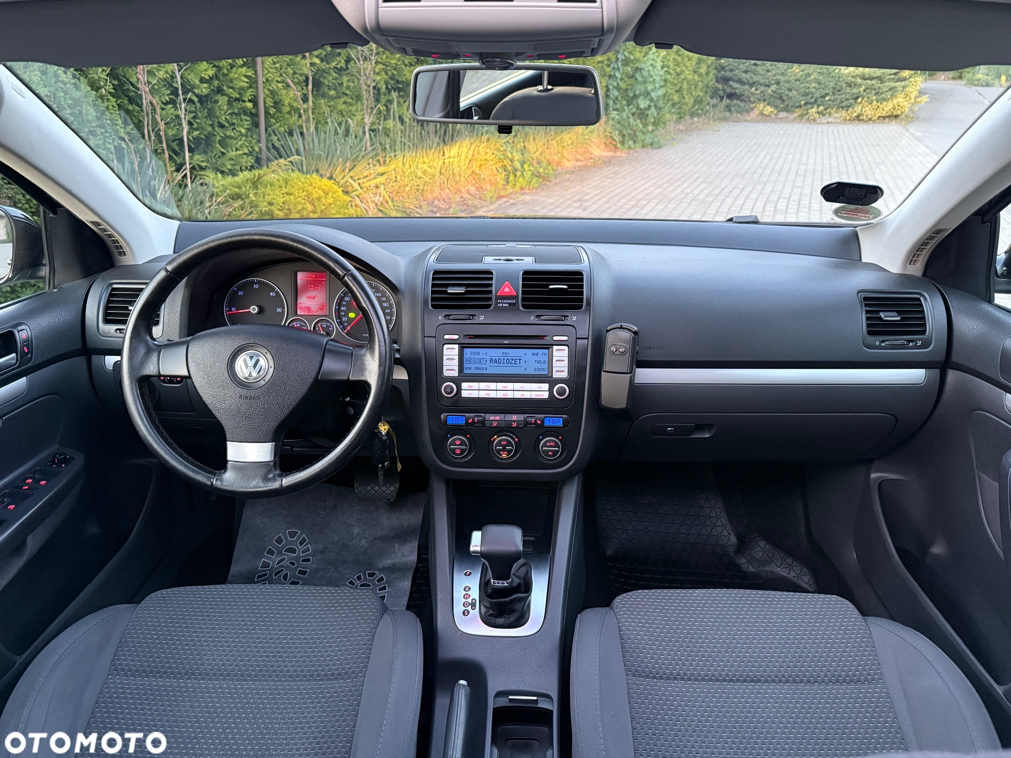 Volkswagen Golf 2.0 TDI DPF DSG Highline - 19