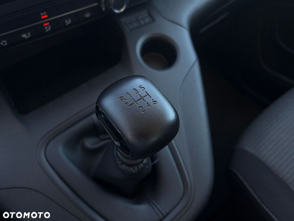 Toyota Proace City Verso Long 1.2 D-4T Business - 25