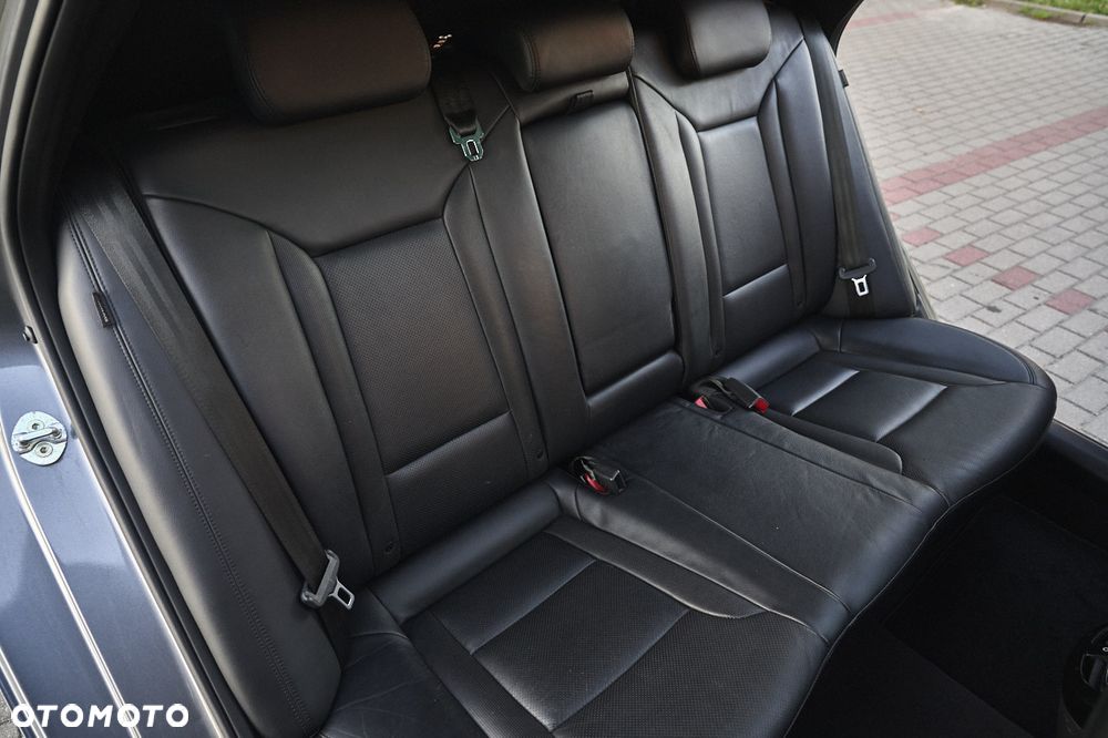 Hyundai i40 Kombi 1.7 CRDi Premium - 27
