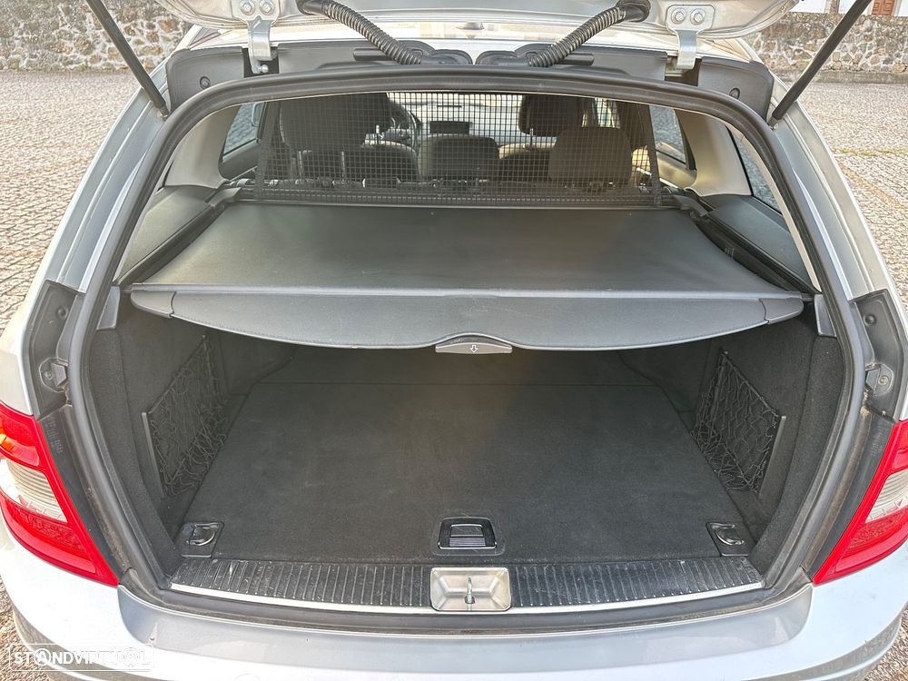 Mercedes-Benz C 200 Station CDI DPF BlueEFFICIENCY Special Edition - 24