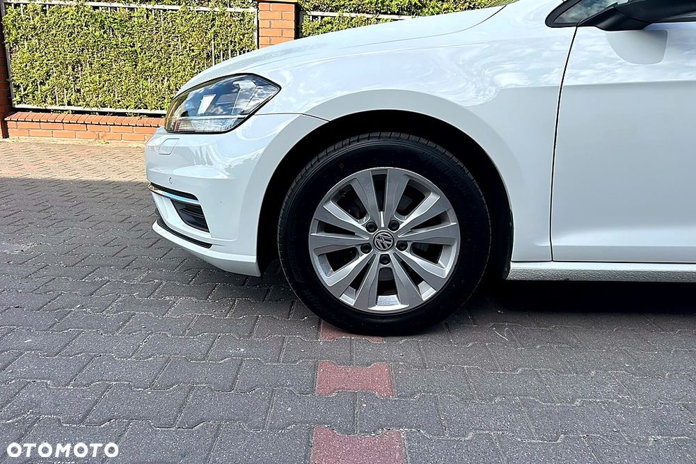 Volkswagen Golf 1.6 TDI BMT Comfortline - 17