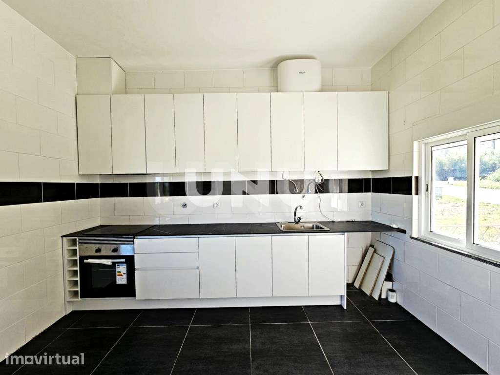 Andar Moradia T3 - Amplo Terreno e Excelentes Acessos - Grande imagem: 5/23