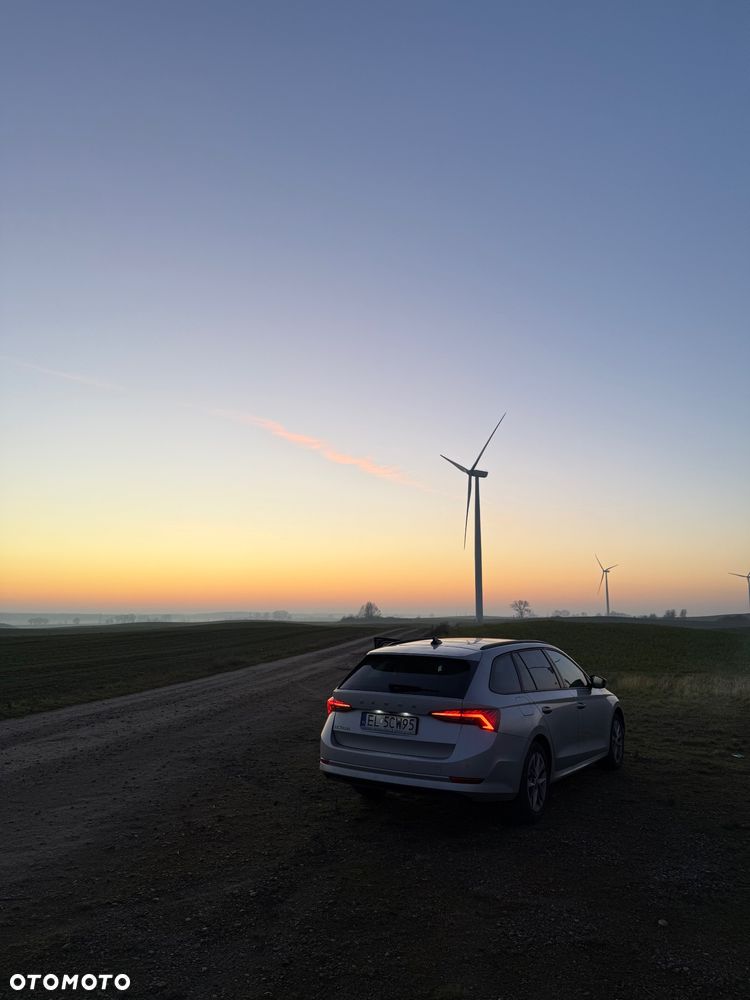 Skoda Octavia 2.0 TDI SCR Ambition DSG - 4
