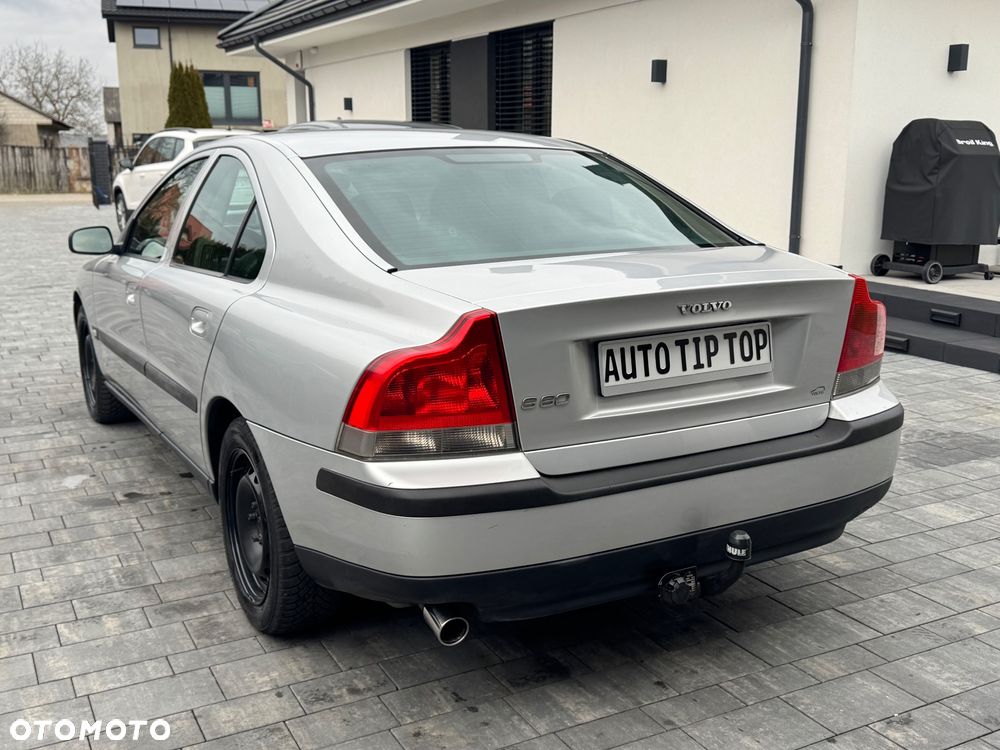 Volvo S60 2.4 Silver Edition - 2
