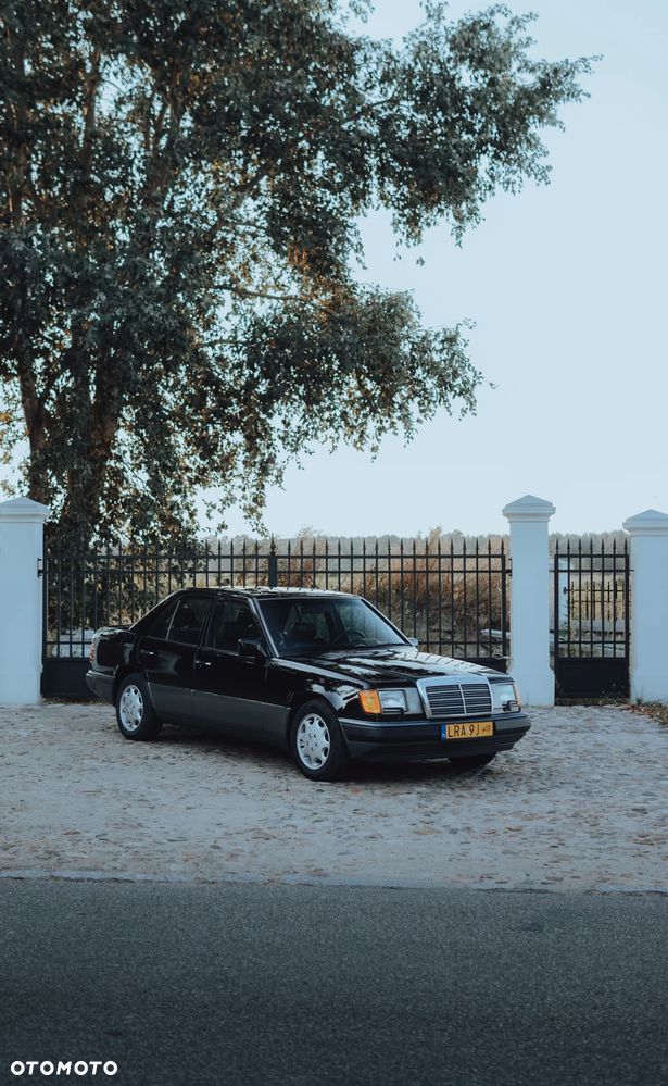 Mercedes-Benz W124 (1984-1993) - 16