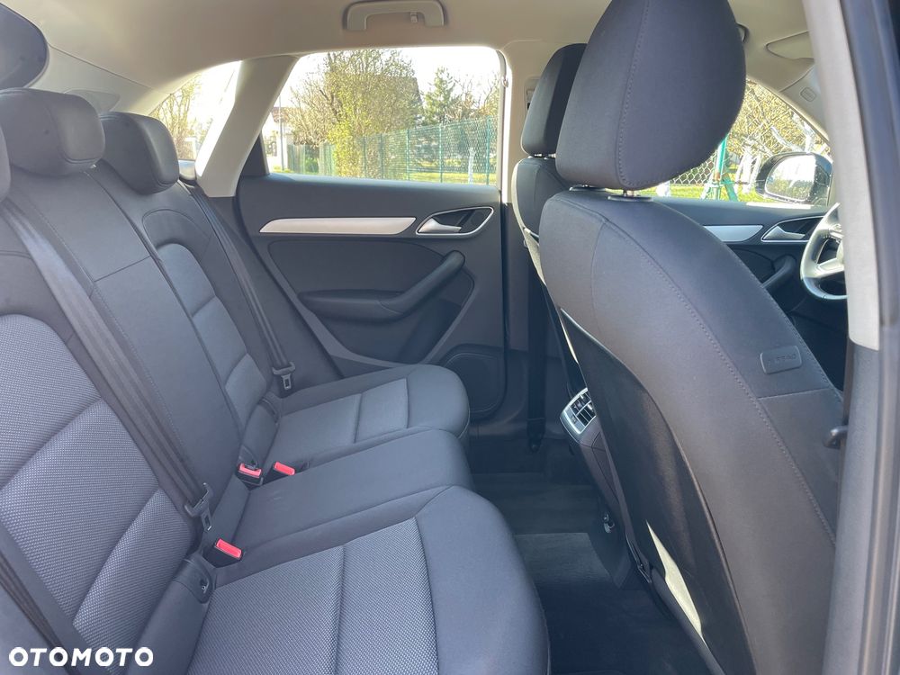 Audi Q3 2.0 TDI S tronic design - 23