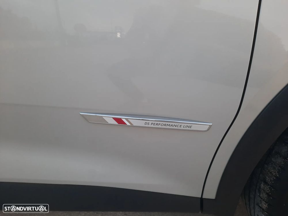 DS DS7 Crossback E-Tense Performance Line EAT8 - 13