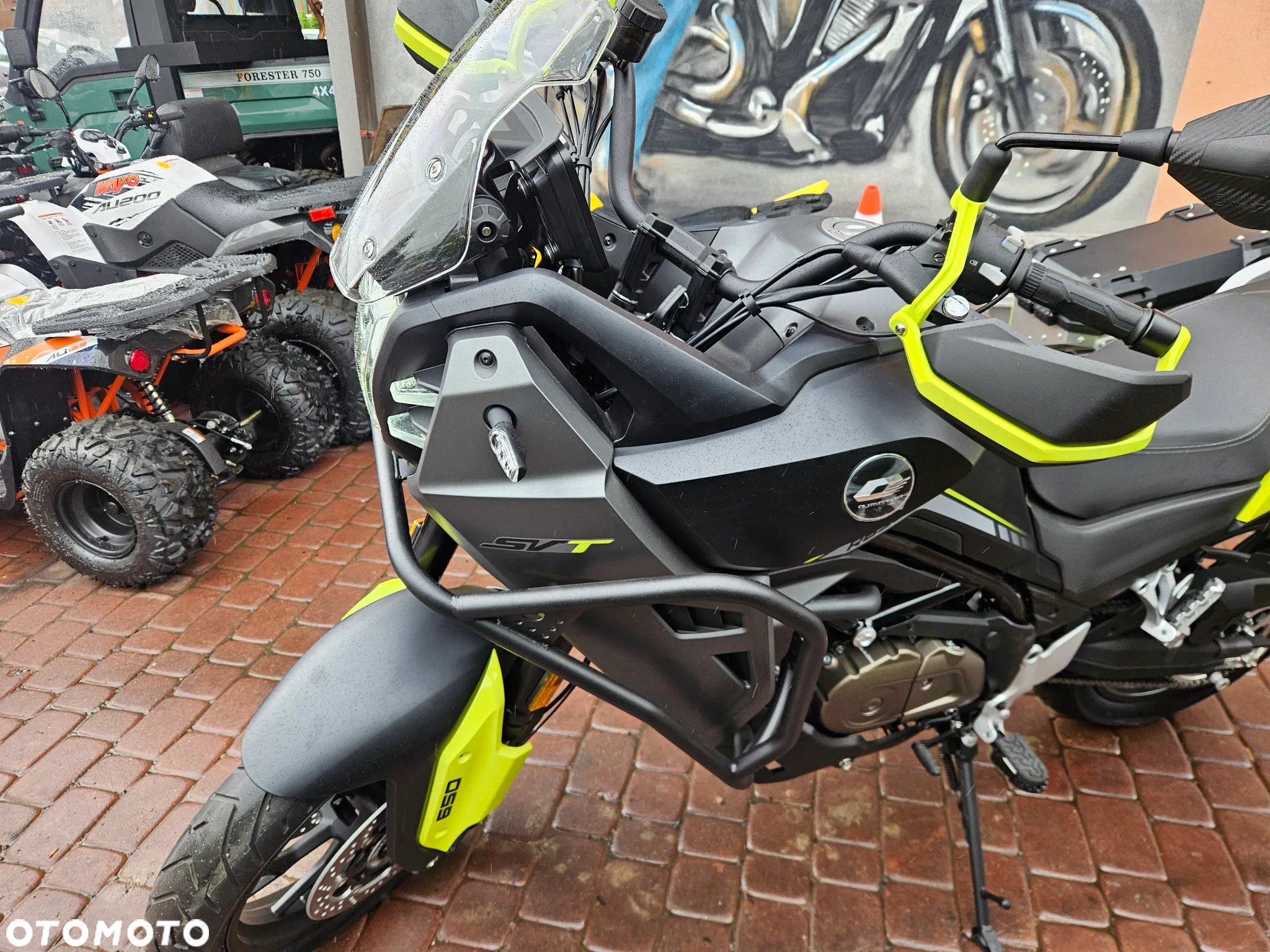 QJMOTOR SVT 650 - 10