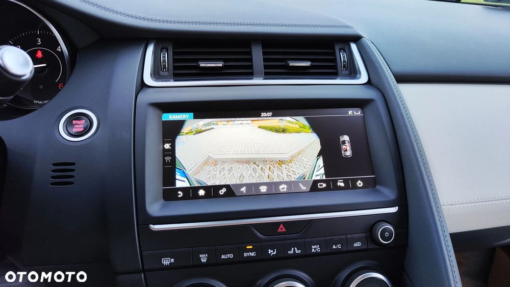 Jaguar E-Pace 2.0 i4D AWD HSE - 13