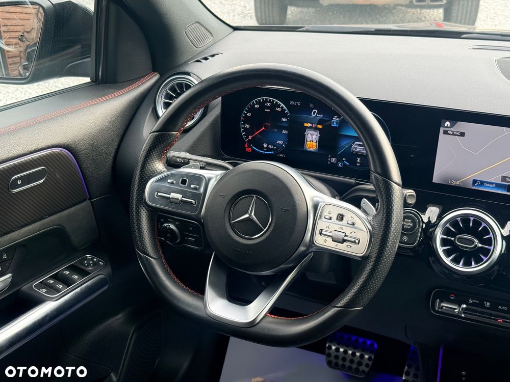 Mercedes-Benz GLA 200 d 8G-DCT AMG Line - 28