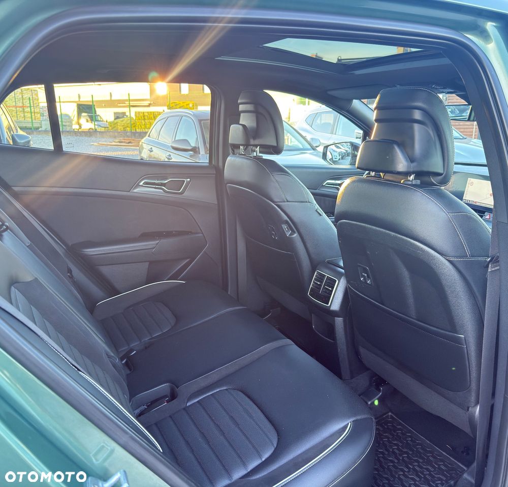 Kia Sportage 1.6T-GDI AWD GT-Line - 11