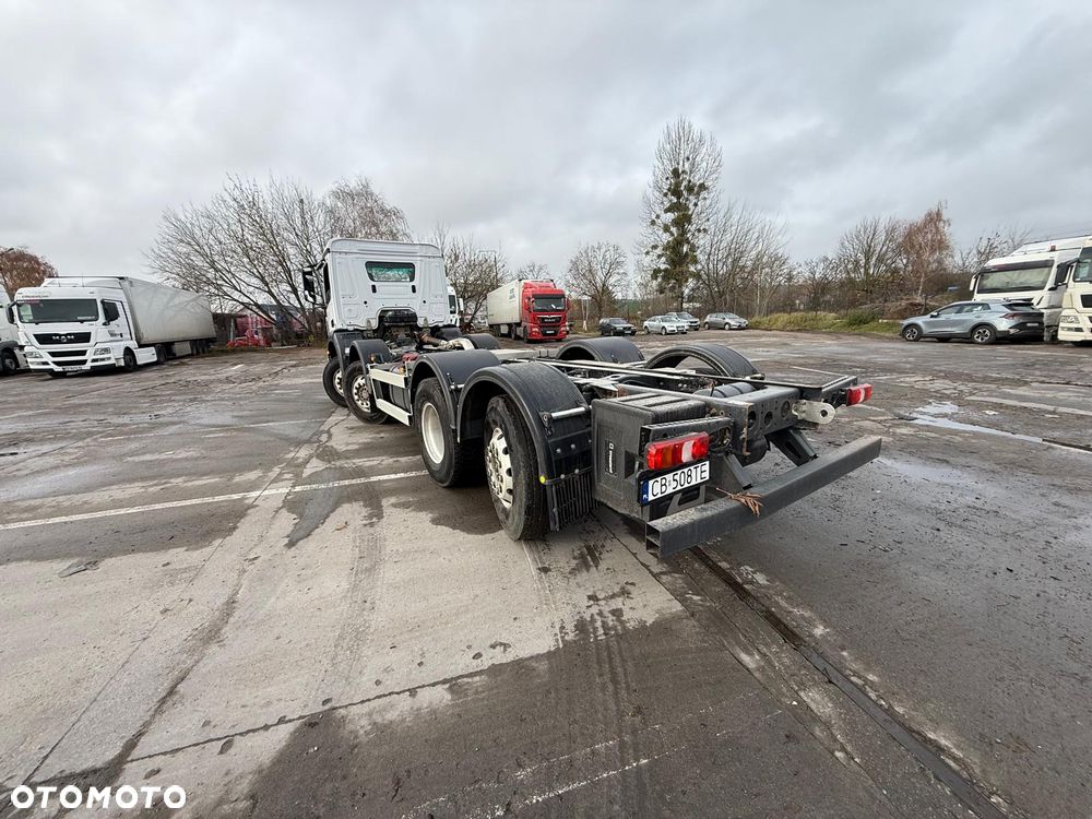Mercedes-Benz Arocs 3240 8x2 • 3 osie skrętne • Euro 6 • 2018 rok - 19