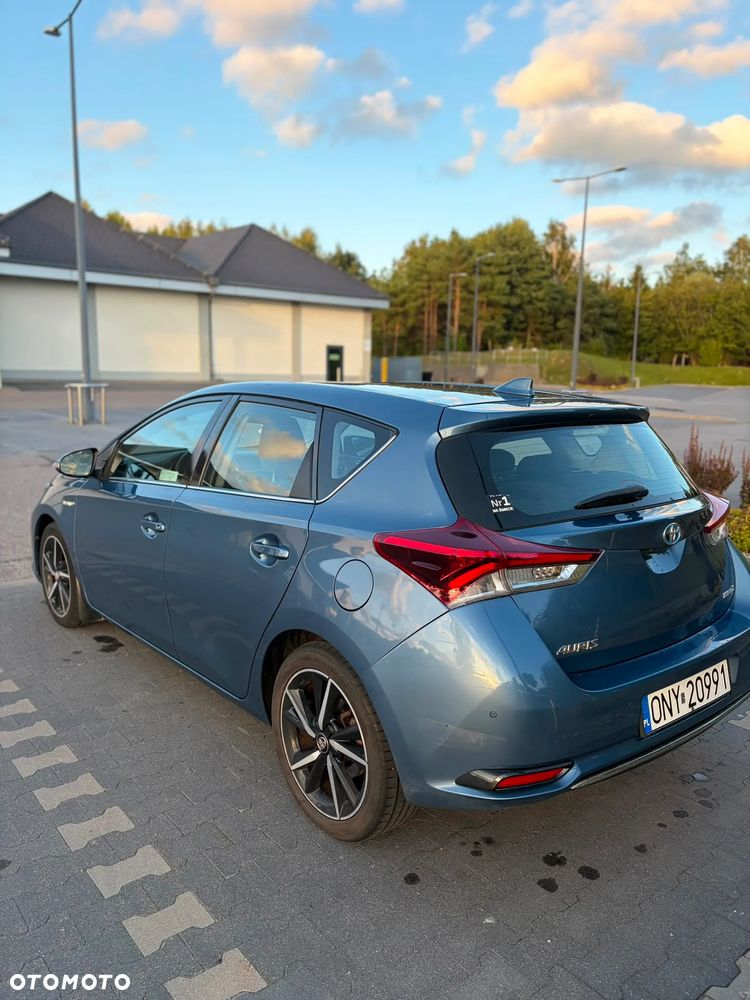 Toyota Auris Hybrid 135 Prestige - 6