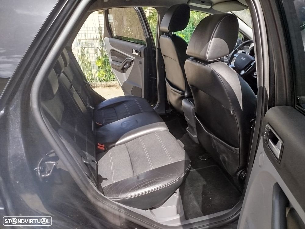 Ford Focus 1.6 TDCi Titanium - 7