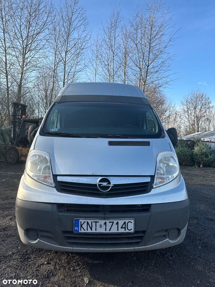 Opel Vivaro - 1