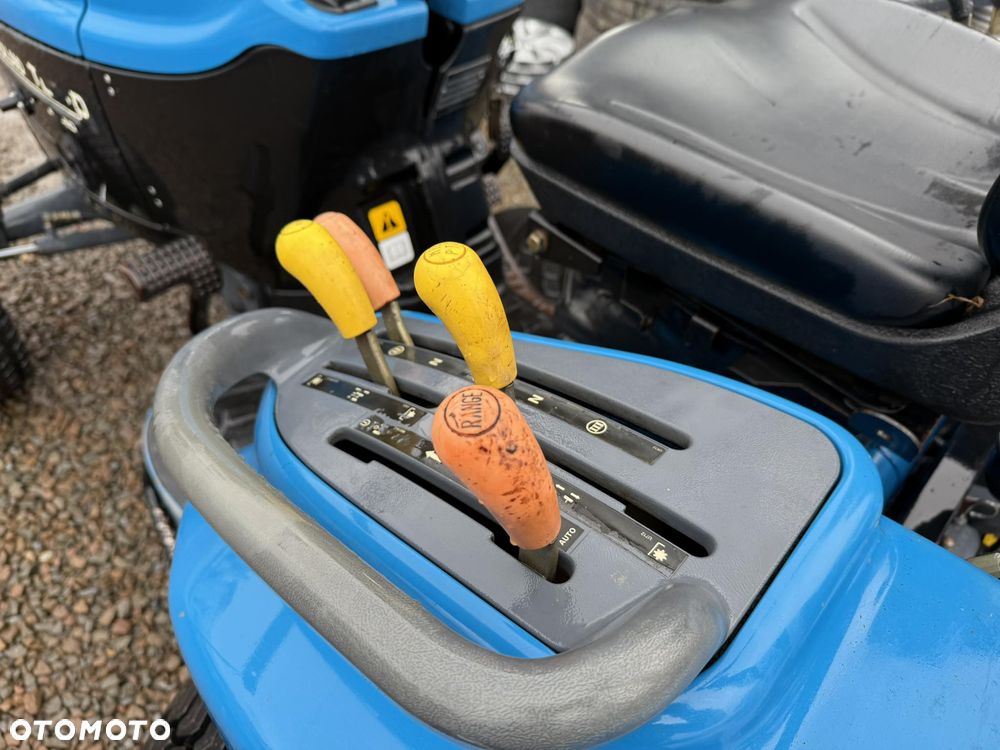 New Holland TC - 10