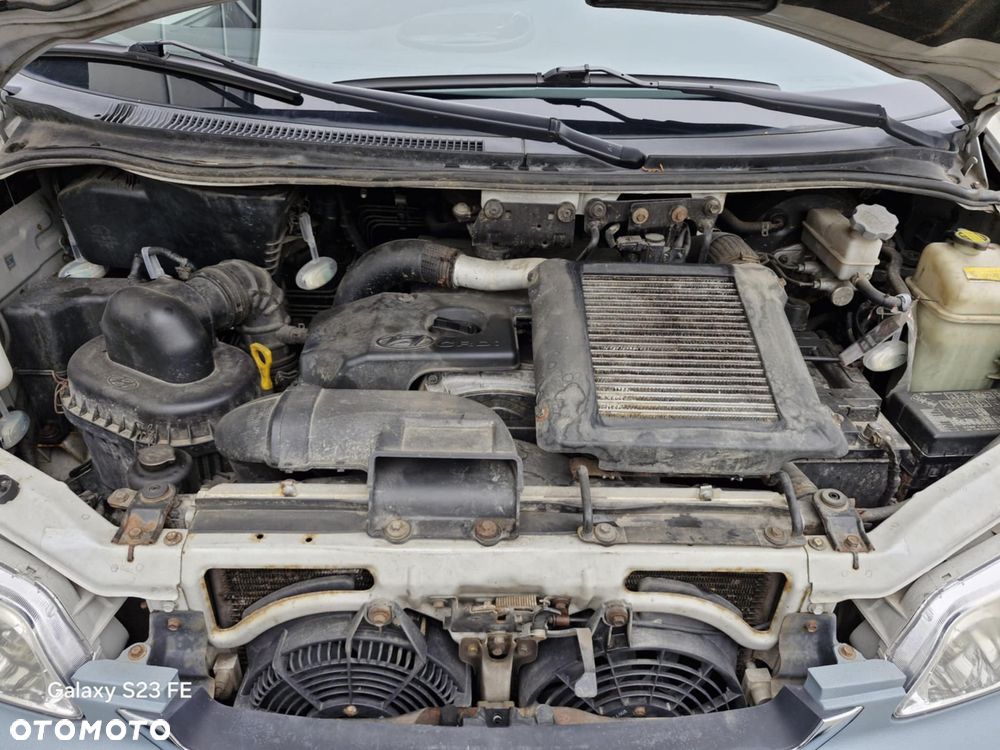 Hyundai H-1 Starex - 37