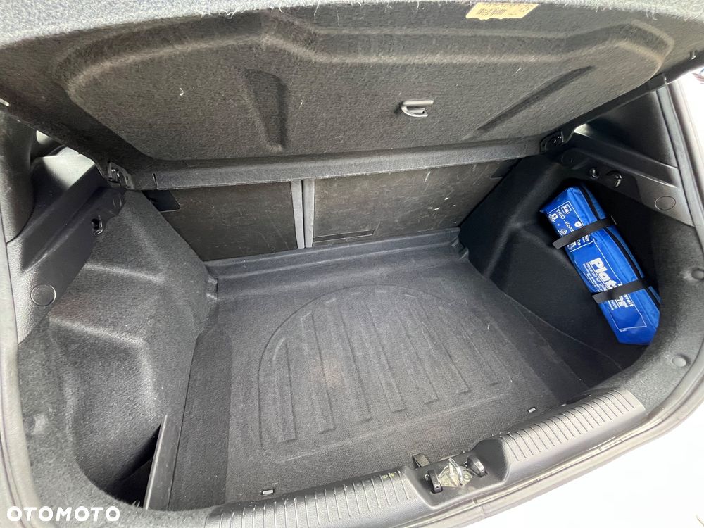 Hyundai i30 blue 1.4 Classic - 8