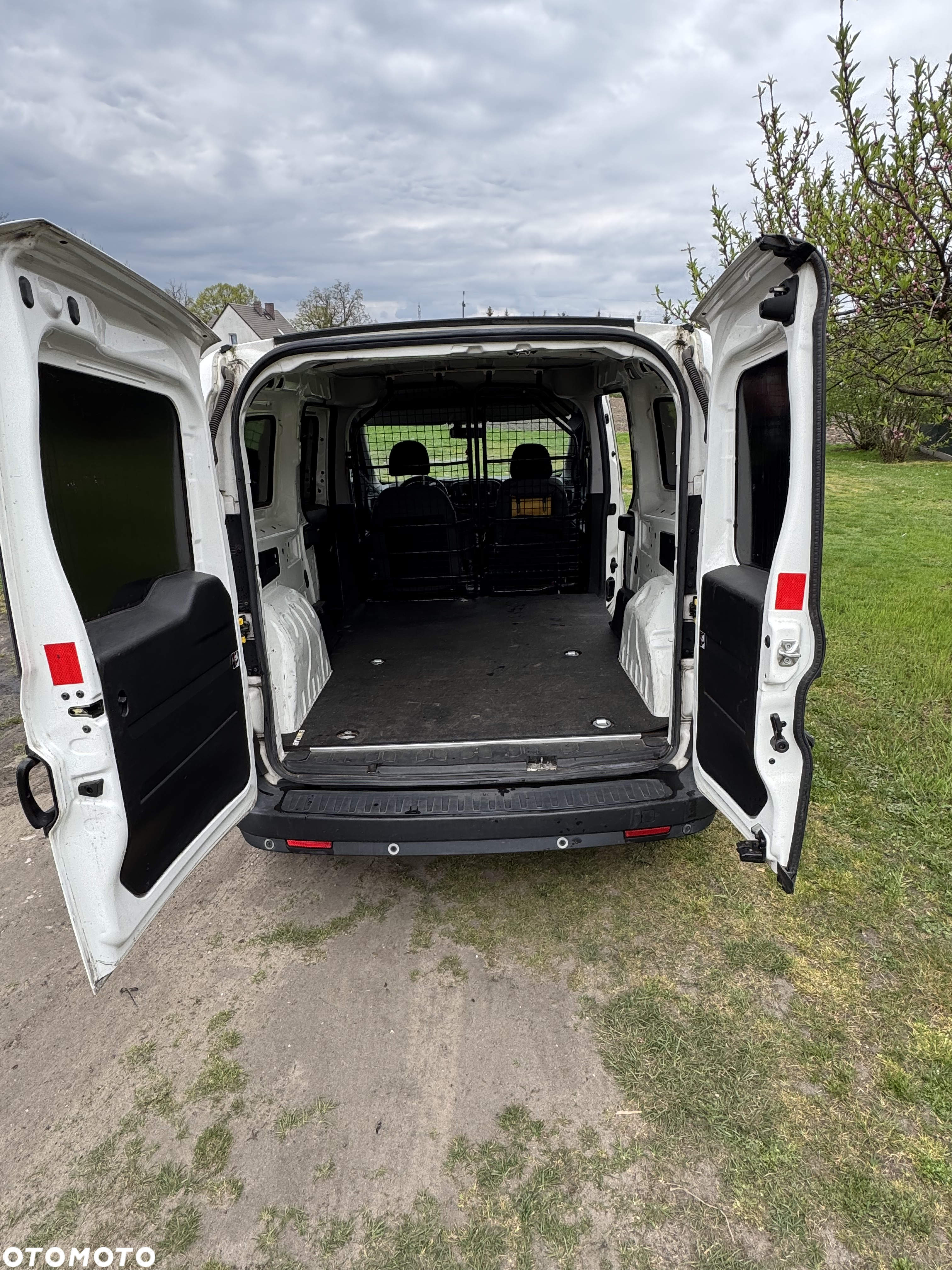 Fiat Doblo 1.3 MJ Active - 12