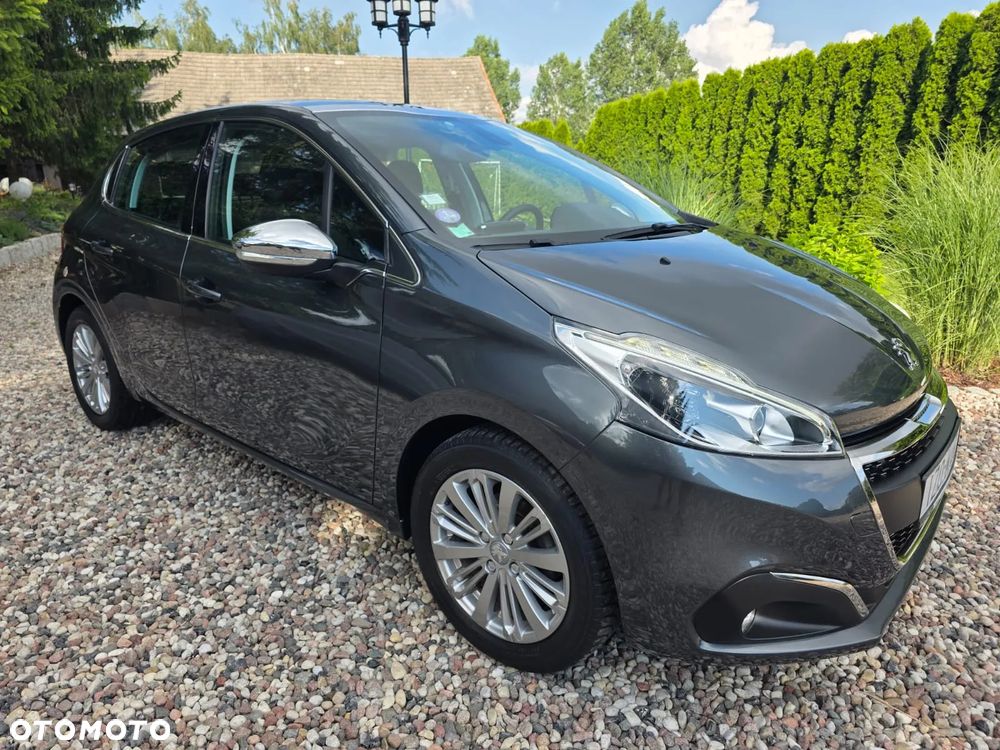 Peugeot 208 1.2 PureTech Allure - 29