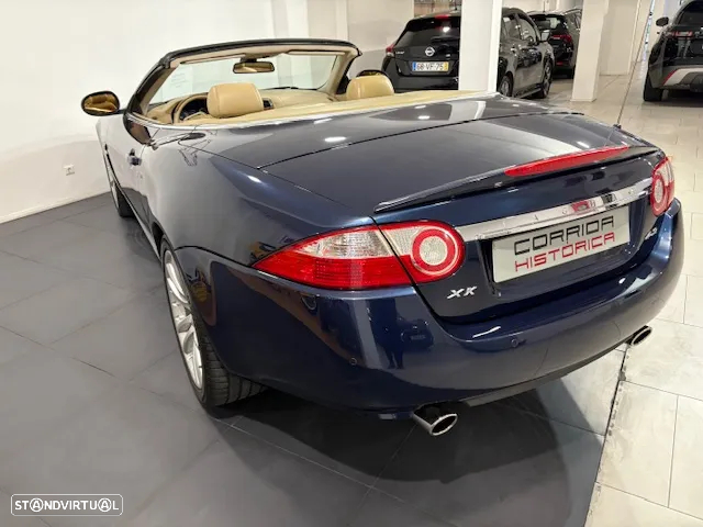 Jaguar XK 4.2 V8 Convertible - 34
