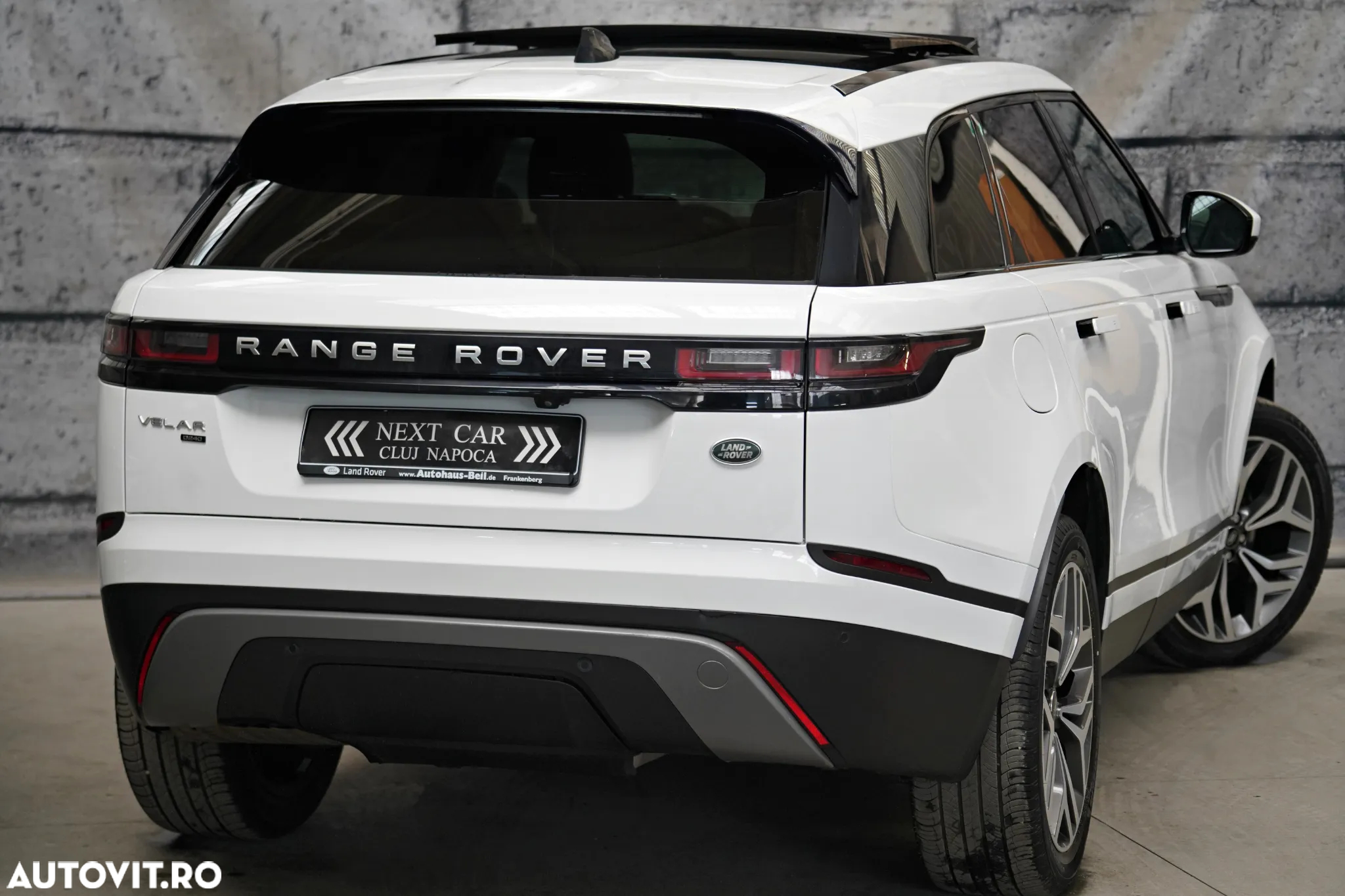 Land Rover Range Rover Velar 2.0 R-Dynamic HSE - 4
