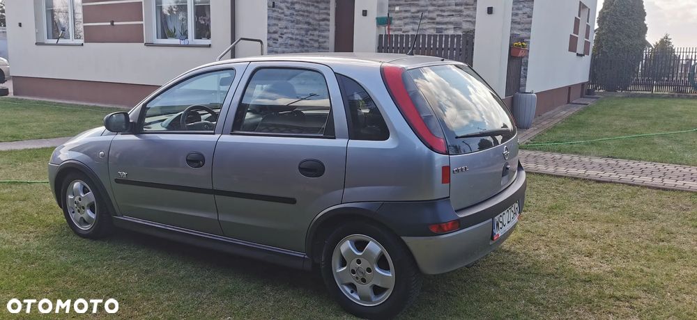 Opel Corsa 1.2 16V Enjoy - 4