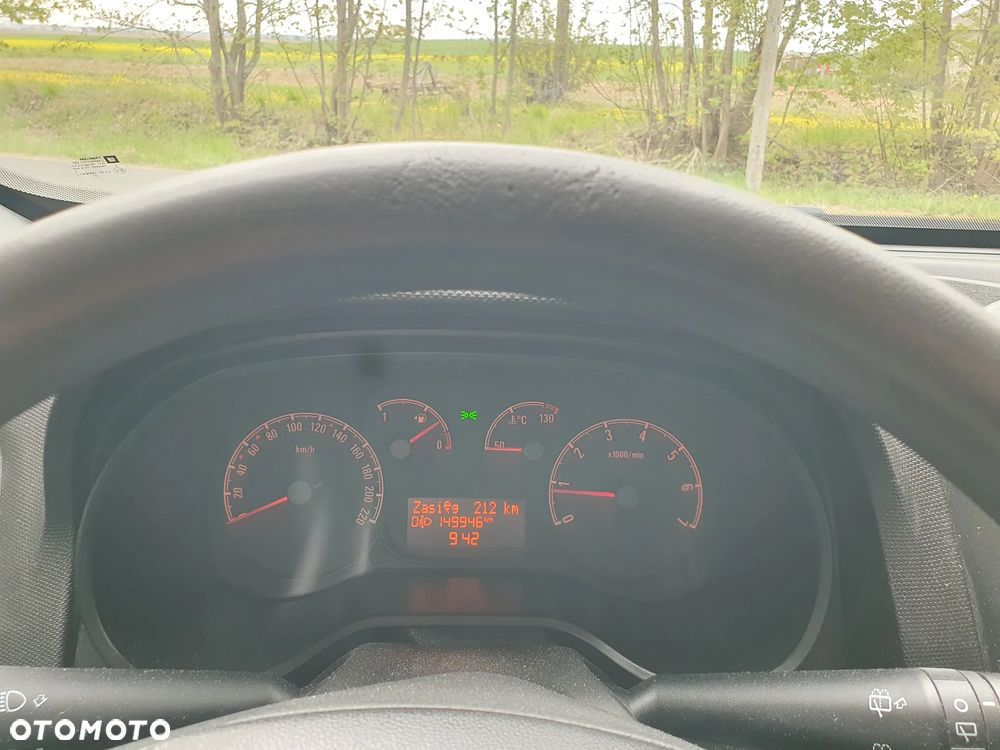 Opel COMBO - 11
